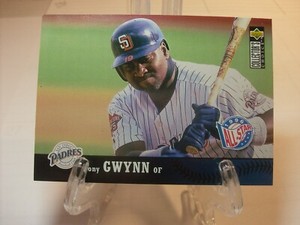 1997 UD Collector's Choice   #210 - Tony Gwynn AS - San Diego Padres  (12966)