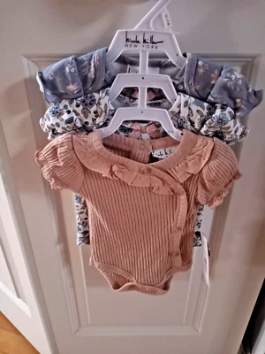 3 piezas ~ Nicole Miller New York Snap Bottom bebé niña 0-3 meses Foto 1 de 4