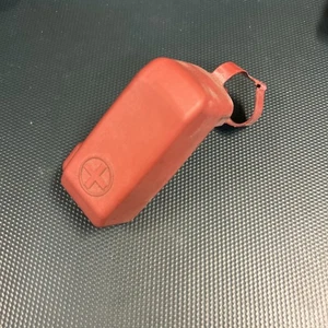 Toyota/Lexus Battery Terminal Cover 82821-12490 - Picture 1 of 4