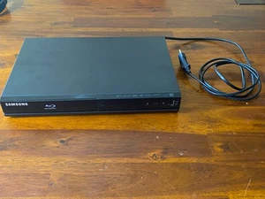 Samsung J4500R Blu-ray Player - Geprüft - Ohne Vernbedienung - Bild 1 von 5