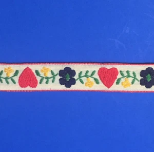 Jacquard Ribbon Embroidered Heart & Flower Trim 3/4" White Red Blue 5 yds #RB15W - Picture 1 of 2