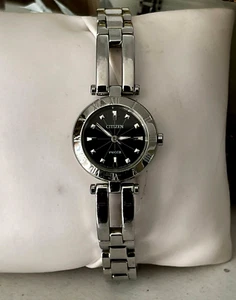 CITIZEN Eco-Drive E031-S057624 - Half Bangle Ladies Watch Japan - Picture 1 of 7