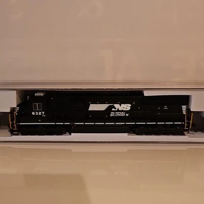 Atlas 40005226 N Scale EMD SD50 Norfolk Southern NS 6327 DCC & Sound - Image 1 of 2