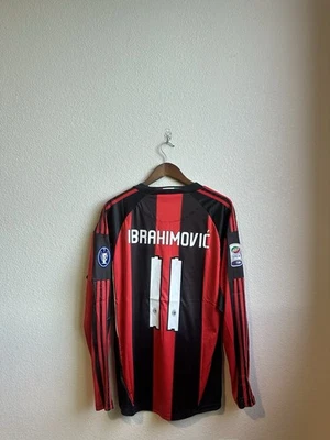 Legendary AC Milan 2010/11 Jersey - Ibrahimović - Size Medium - Image 1 of 4