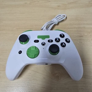 RiotPWR Mobile Cloud Gaming Controller for Lightning Connected iOS Xbox Edition - Picture 1 of 2