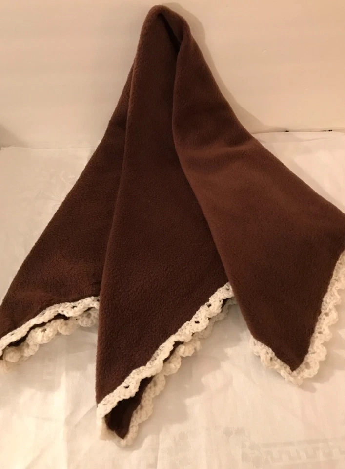 Hermosa Manta de Bebé de Vellón Marrón - Regalo Hecho a Mano - Opción de Nombre Foto 1 de 2