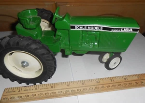 SCALE  MODELS OLIVER Narrow Front Tire Tractor Farm Toy  Diecast - Picture 1 of 5
