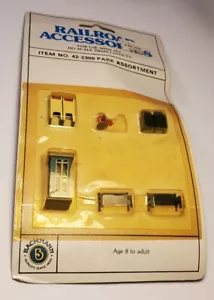 Assortimento pezzi parco ferroviario scala HO 42-2309 ~ NOS ~ il nostro articolo # D60 - Foto 1 di 7