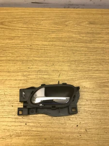 Manija de liberación de puerta interior delantera izquierda pasajero peugeot 407 [03-10] - Imagen 1 de 7