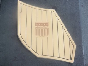 2022 Mastercraft X22 mocha/black port side swim deck mat - Imagen 1 de 4
