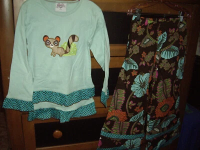 NWT Girls Size 6 Ann Loren 2pc Outfit Tunic Top Pants Racoon Ruffles Blue - Image 1 of 4