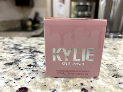 Polvo bronceador prensado curtido y precioso Kylie Jenner 400 - NUEVO Foto 1 de 4