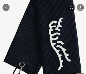 Black Sunday Red Towel Golf w/ Bag Hooks - Picture 1 of 2