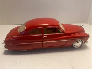 Red Metal 1949 Mercury 1:24 Open Hood Trunk Doors 2000 Cruisin' the Wildwoods - Picture 1 of 10