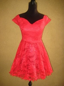 NWT Windsor red lace fit&flare cap sleeve built in bra sweetheart neckline dress - Picture 1 of 20