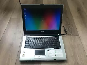 Acer TravelMate 3270 3273WXMi 14,1" Intel Core 2 1,66 GHz 1 GB RAM 120 GB HDD Win 7 - Foto 1 di 20