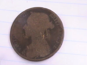 UK 1884 GREAT BRITAIN ONE PENNY QUEEN VICTORIA SCRATCHED ON REVERSE - Picture 1 of 4