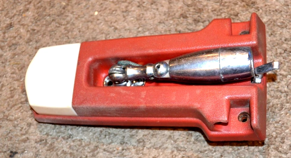 1974-1978 FORD MUSTANG II 2 OVERHEAD DOME LIGHT SPOTLIGHT MOUNT FOR PARTS ONLY!! Foto 1 de 4