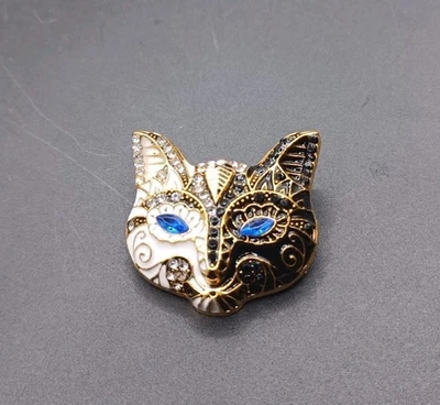 Betsey Johnson Rhinestone Ornate Cat Black & White Face Brooch Pin - Image 1 of 3