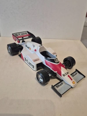 McLaren MP4-2 Bburago scala 1/24 - rollbar rotto - Immagine 1 di 4