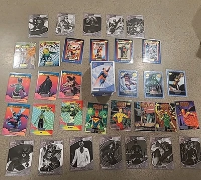 2023-24 UD DC Juego Base Completo Anual (100 Cartas) Funda + 20/100 Insertos + 12 Foto 1 de 4