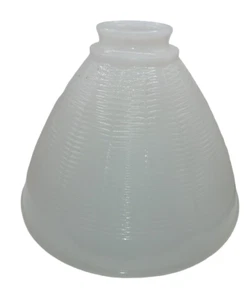 Lampada torciera vintage vetro bianco latte a coste paralume 5 3/4"T attacco 2 1/4" - Foto 1 di 8