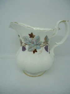 Royal Albert Lorraine Milk Jug Creamer Bone China 1st Quality Vintage British - Picture 1 of 7