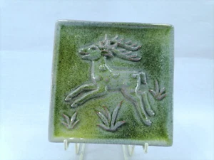 deer design tile in Olive colour glaze, handmade in U.K. - Picture 1 of 3