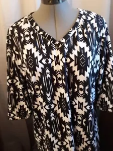 Aztec Southwestern V-neck T-shirt Top Blouse L Black White Short sleeve Western - Picture 1 of 12