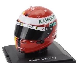 1:5 Helmet -- Sebastian Vettel - 2019 Niki Lauda Tribute -- Ferrari -- Atlas F1 - Bild 1 von 3