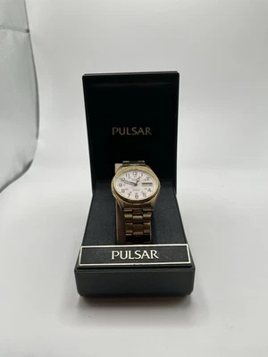 Reloj Hombre Pulsar V748 Vintage Años 90 Aprobado por Ferrocarril. Necesita reparación. Foto 1 de 4