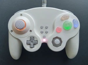 GC Ultimate White Gamecube Controller Kickstarter Edition Bluetooth Wireless - Picture 1 of 5