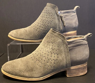 TOM’S  Sz 8.5 Women’s Dark Green Suede Leather Perforated Zip-Up  Booties - Image 1 of 4