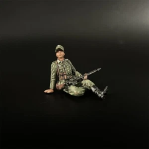 WAR PARK MINIATURES 1:30 WW2 GERMAN KU119 GERMAN WEHRMACHT TANK RIDER WITH MG42 - Picture 1 of 7