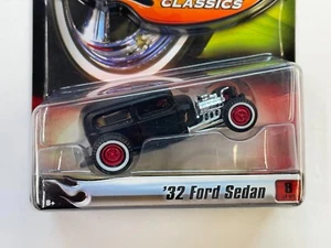 2007 HOT WHEELS CUSTOM CLASSICS '32 FORD SEDAN COLLECTOR NO. 8/9 1:50 SCALE - Picture 1 of 6