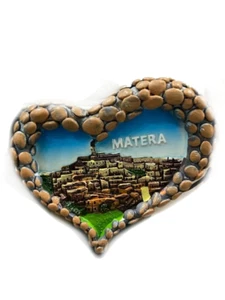 CALAMITE DAL MONDO ITALIA MATERA CUORE DI SASSI MAGNETI DA COLLEZIONE - Picture 1 of 1