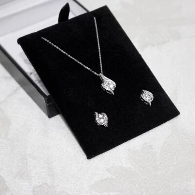 NEW 14K WHITE GOLD TWO THIRDS CARAT NATURAL MINED DIAMOND NECKLACE/EARRING SET - Image 1 of 4