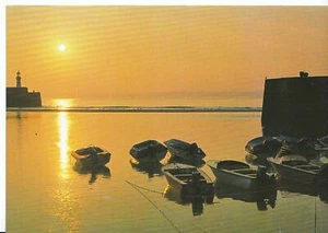 Unknown Location Postcard - Possibly Yorkshire - Showing Boats LE116 - Picture 1 of 2