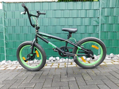 BMX Fahrrad schwarz grün Ständer Reflektoren Bergsteiger Tokyo 20 Zoll wie NEU - Bild 1 von 4