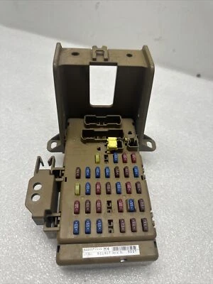 2014-2016 Subaru Impreza Fuse Box Relay Junction Box OEM 82201Fj110 - Image 1 of 4