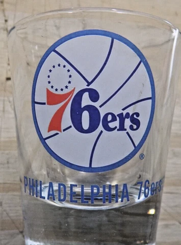 PHILADELPHIA 76ers Basketball SHOT GLASS 1970s - 1990s Logo Cover