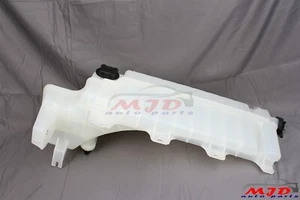 FOR Volvo VNL VNM 08-18 Mack Truck Heavy Duty Coolant Reservoir Tank 22061290 - Picture 1 of 9