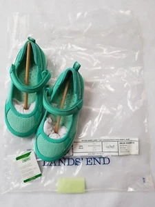 LandsEnd Mary Jane Water Shoe Girls Sizes 9,10 Rip Grip Close Quick Dry Non Slip - Picture 1 of 8