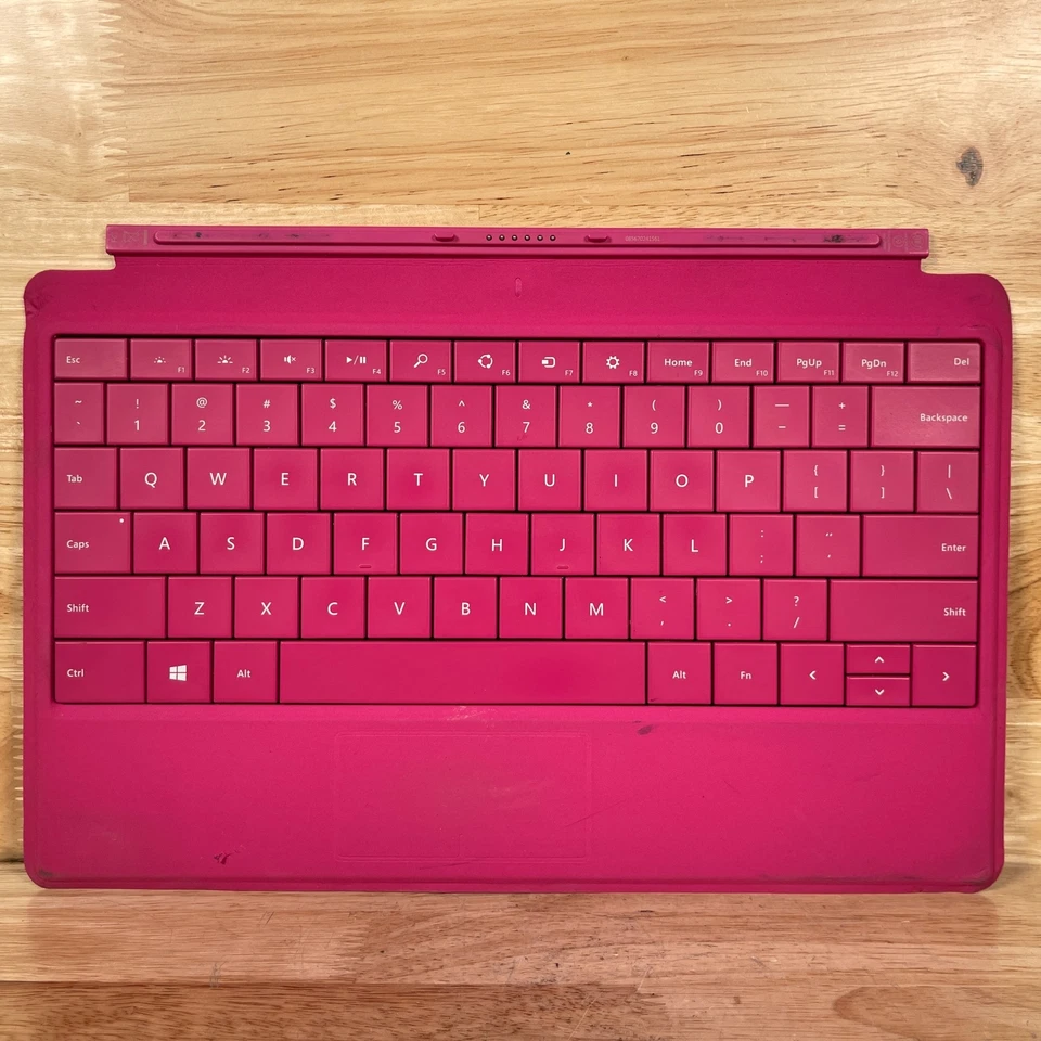 Microsoft Surface Pro 2 1561 Signature Keyboard Folio Inalámbrico QWERTY Estándar Foto 1 de 3