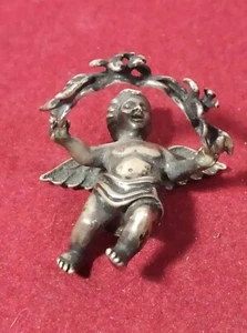 ANTICO CURIOSO ANGELO ANGIOLETTO PUTTO IN ARGENTO MASSICCIO TITOLO 925 Leggere - Imagen 1 de 13