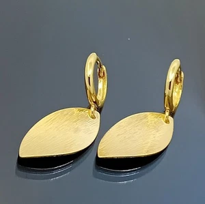 18K Gold Filled Stunning Italian Brush Petal 18ct GF Drop Earrings 35mm - Picture 1 of 9