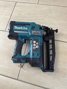 Makita DBN600 18V Finishing Nailer Body Only. Excellent condition - Picture 1 of 11