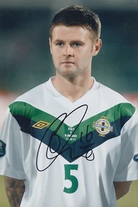 Oliver Norwood handsigniertes 12x8 Foto - Nordirland - Fußball Autogramm. - Bild 1 von 1