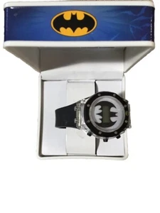 Dc Comics Batman Watch W Case Dial Flashes And Changes Colors Needs Battery - Picture 1 of 8