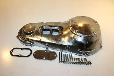 2005 Harley Davidson FLSTNI Softail Outer Clutch Side Engine Cover 60543-99B Foto 1 de 4